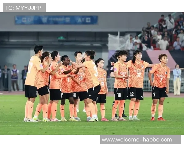 武汉女足主帅分析五线作战挑战强调奥克兰联身体素质与侵略性优势 武汉女足主帅分析五线作战挑战强调奥克兰联身体素质与侵略性优势